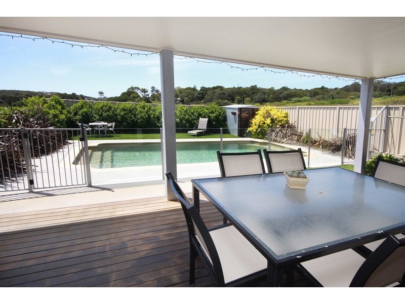 17 Leonardo Avenue, Forster NSW 2428