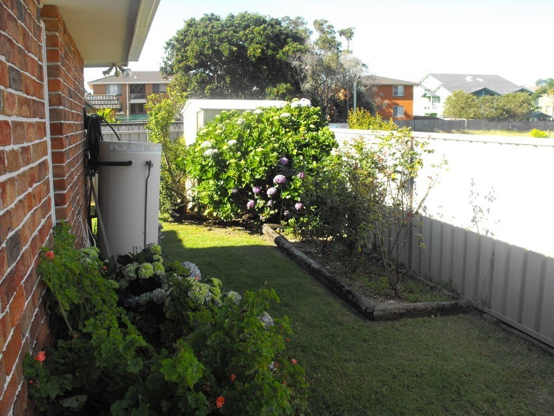 3/6 Cross Street, Forster NSW 2428