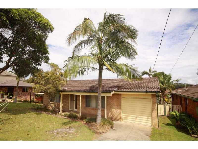 19 Regatta Avenue, Forster NSW 2428