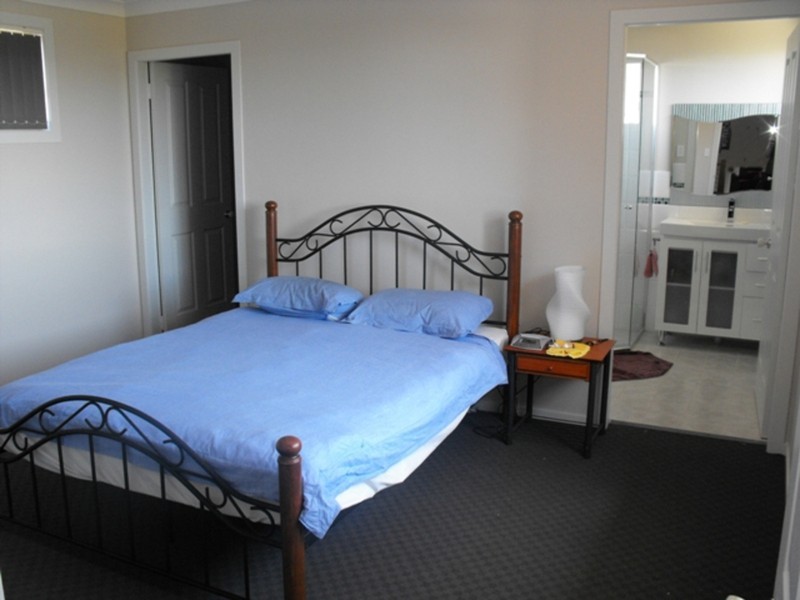 45 Sapphire Parade, Diamond Beach NSW 2430