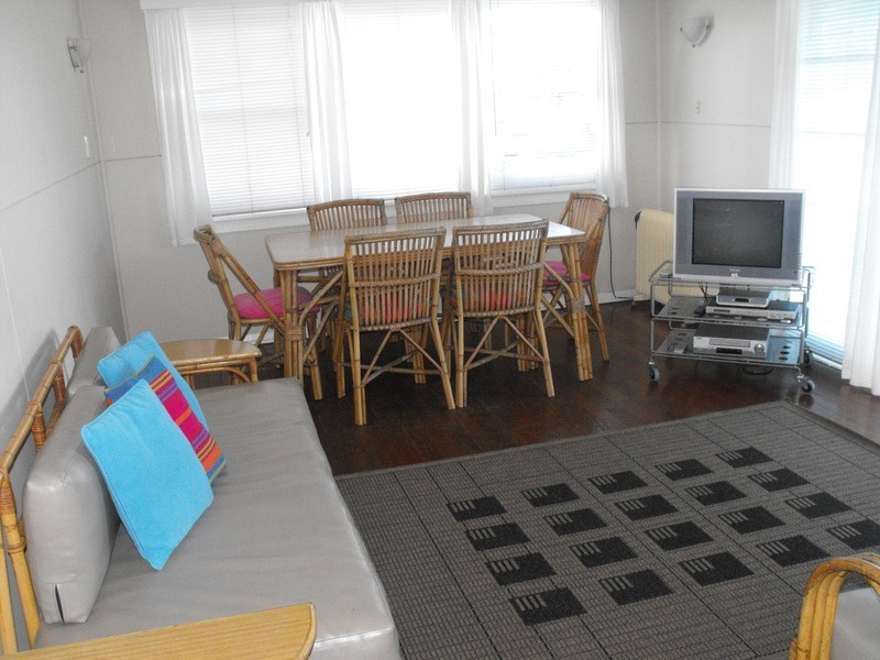 1 Point Road, Tuncurry NSW 2428