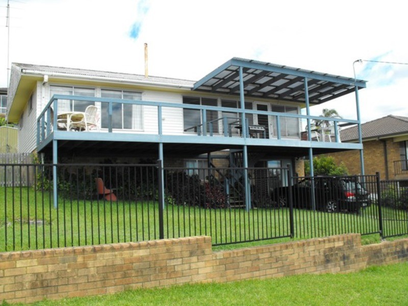 13 Palm Road, Forster NSW 2428