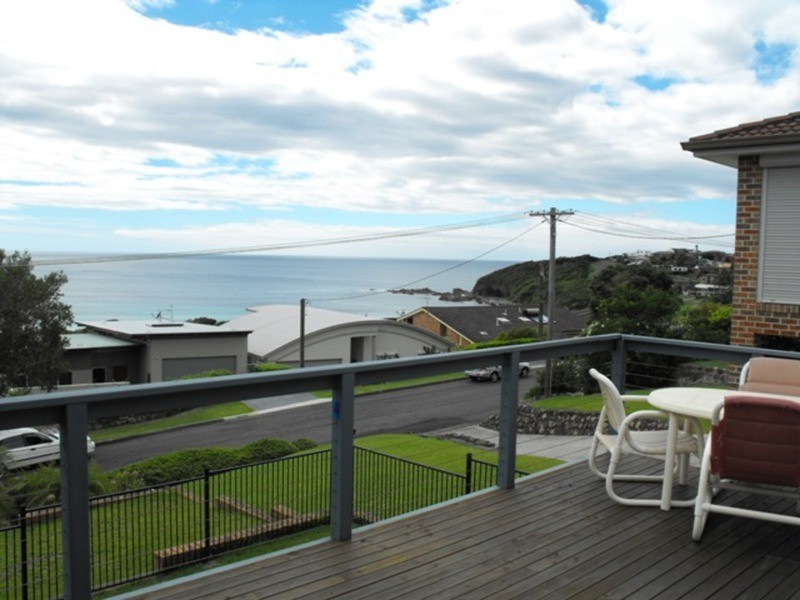 13 Palm Road, Forster NSW 2428