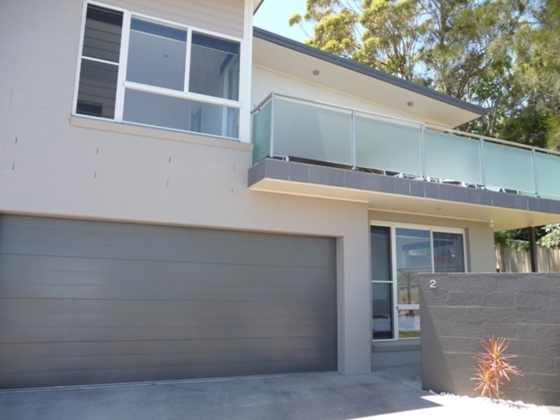2/5 Margot Crescent, Forster NSW 2428