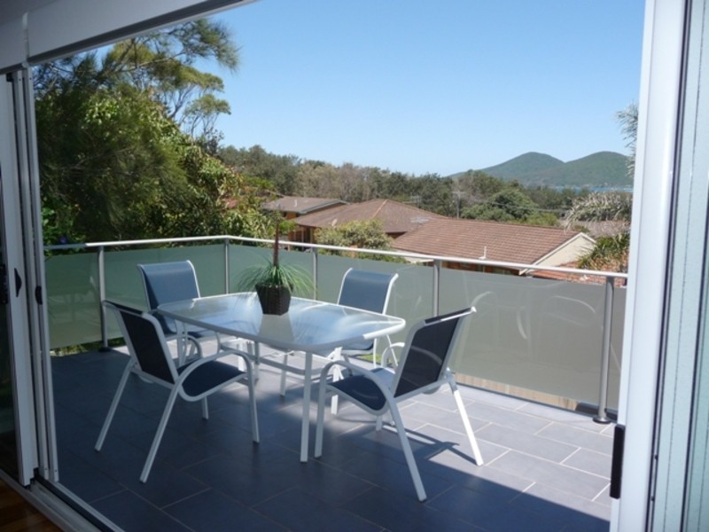 2/5 Margot Crescent, Forster NSW 2428