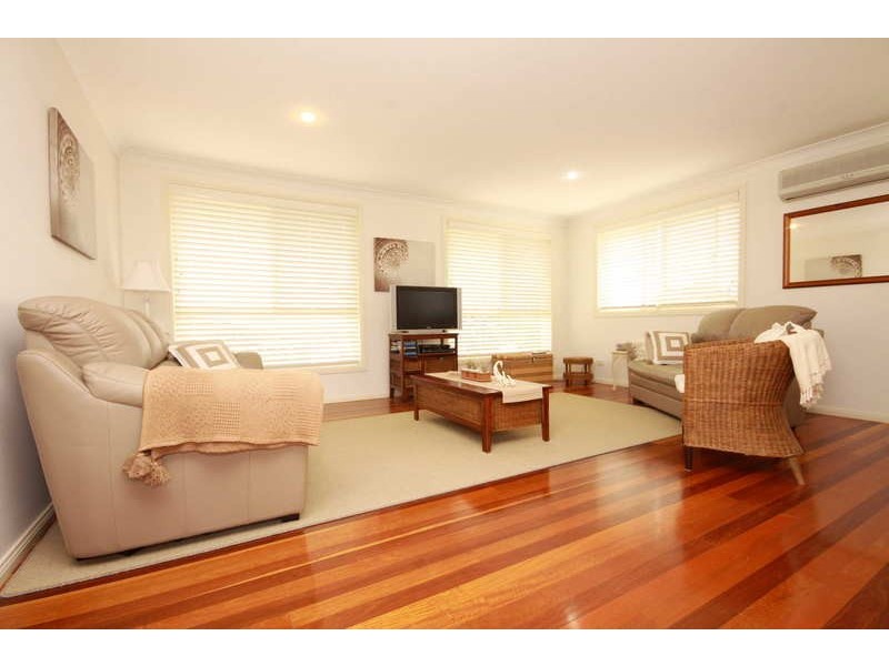 1 Daphne Street, Forster NSW 2428