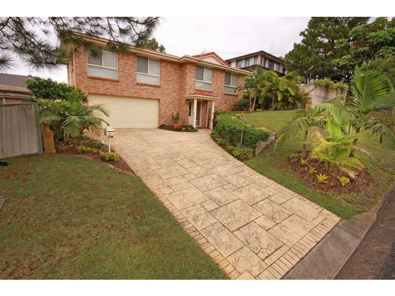 1 Daphne Street, Forster NSW 2428