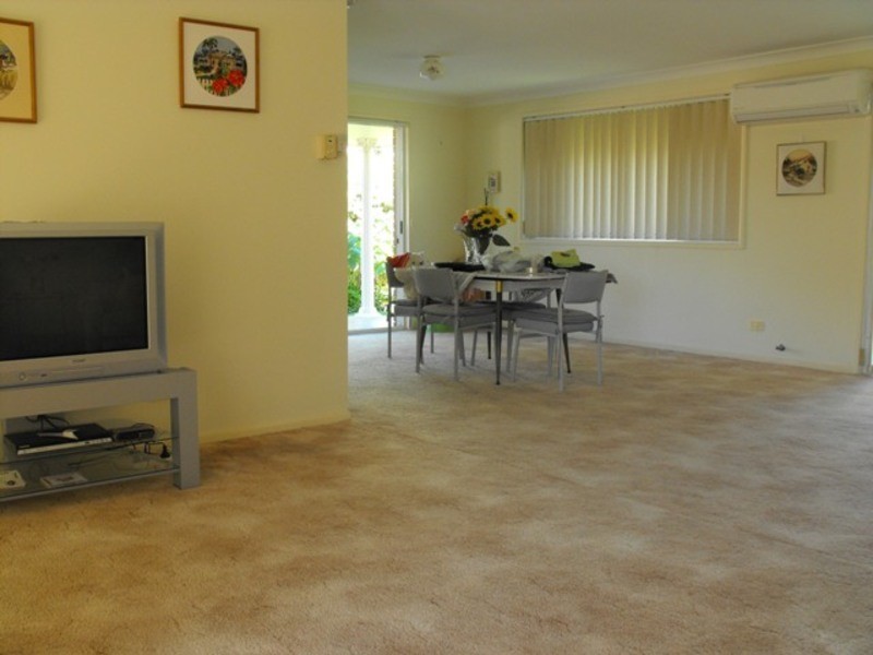 2/4  Heath Avenue, Tuncurry NSW 2428