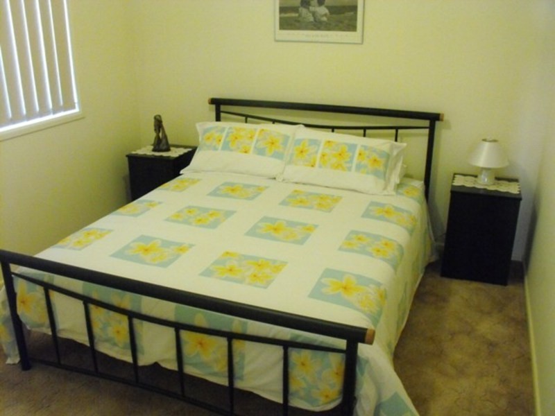 2/4  Heath Avenue, Tuncurry NSW 2428