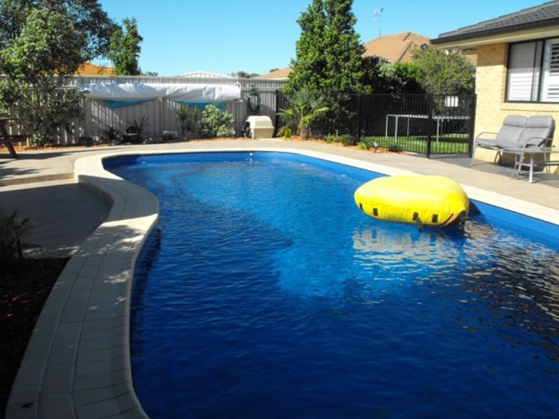 16 Serrata Court, Tuncurry NSW 2428