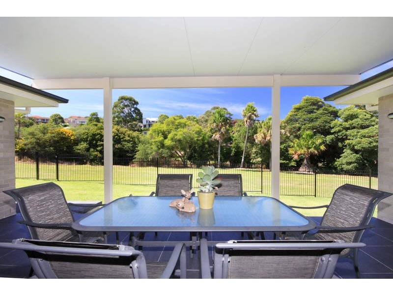 32 Pioneer Drive, Forster NSW 2428
