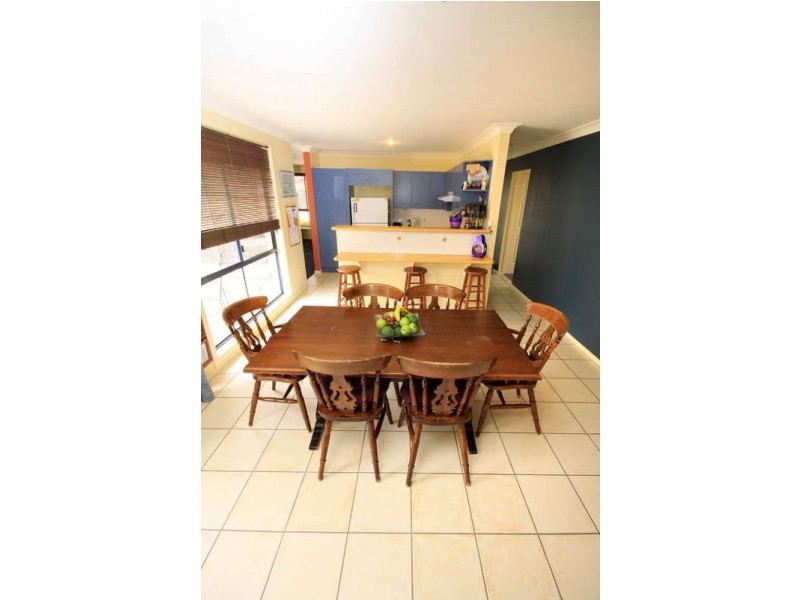 19 Bennett Place, Forster NSW 2428