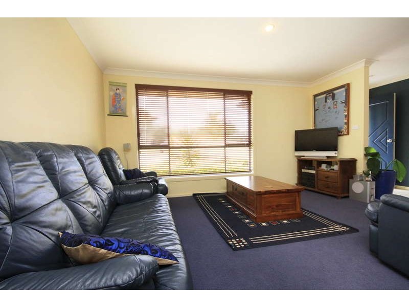 19 Bennett Place, Forster NSW 2428