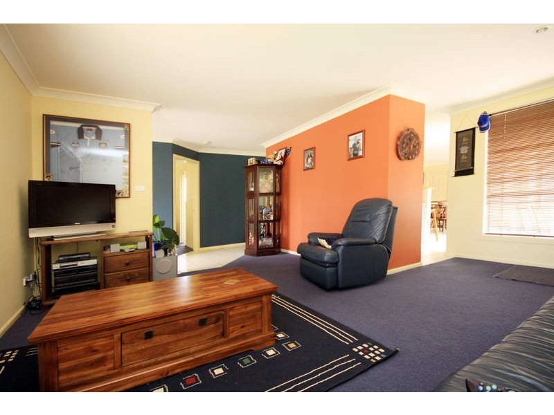 19 Bennett Place, Forster NSW 2428