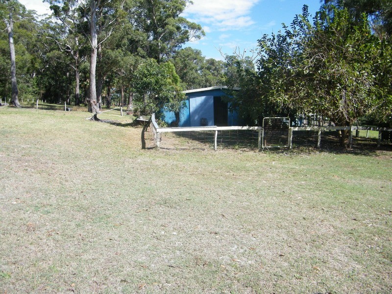 4 Carmona Lane, Forster NSW 2428