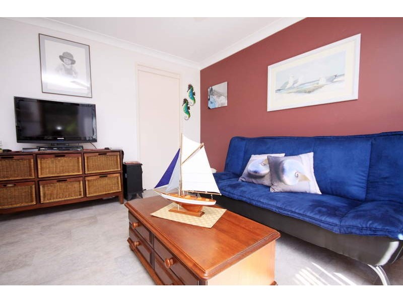 5 Royal Close, Forster NSW 2428