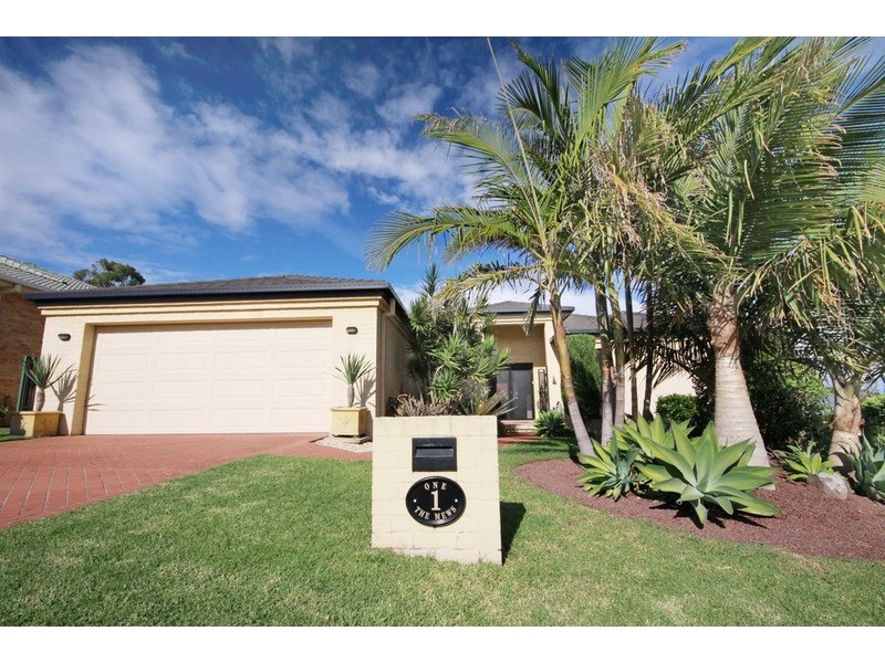 1 The Mews, Forster NSW 2428
