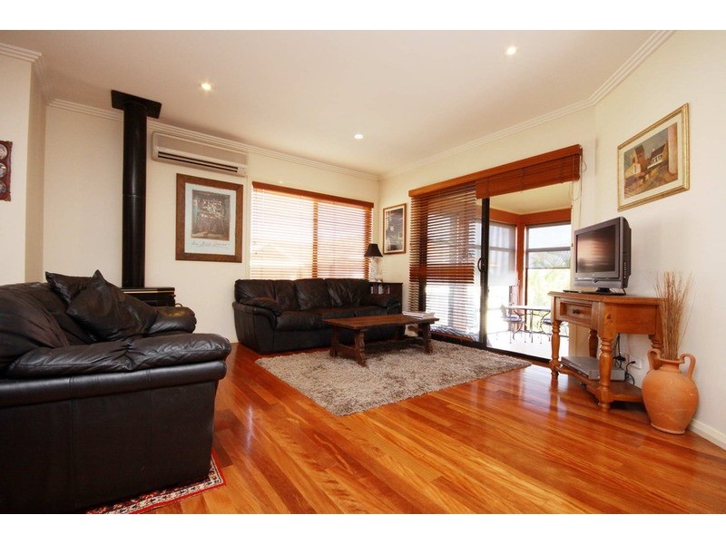 1 The Mews, Forster NSW 2428