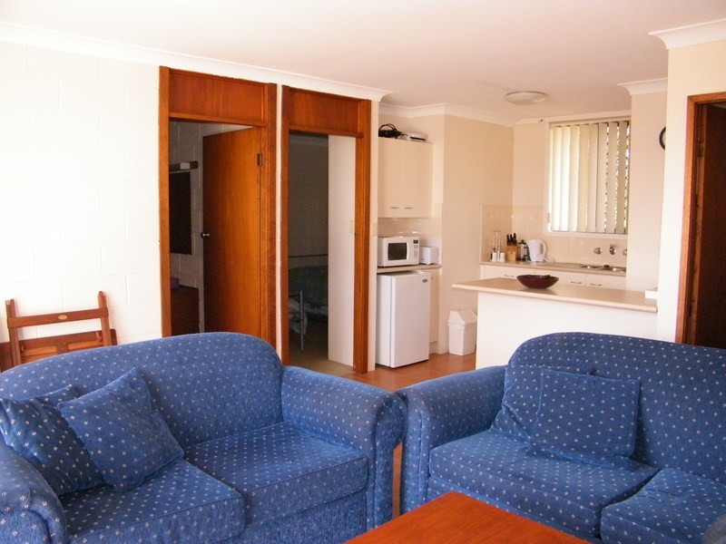 8/5 Lake Street, Forster NSW 2428