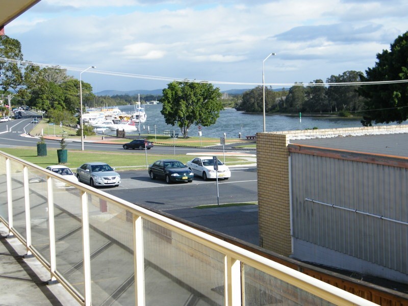 8/5 Lake Street, Forster NSW 2428