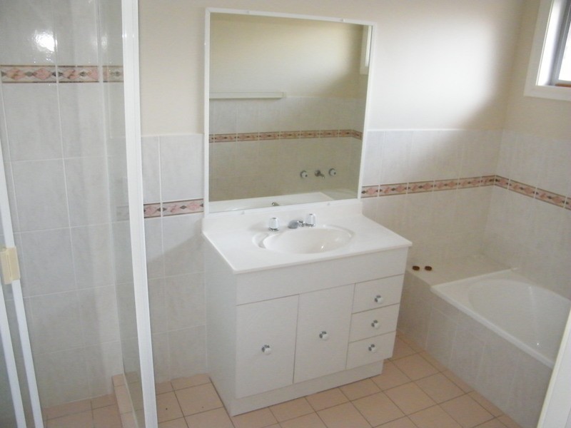 2/1 Smiths Close, Forster NSW 2428