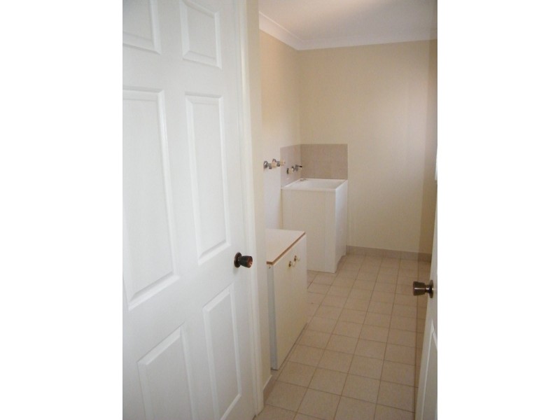 2/1 Smiths Close, Forster NSW 2428