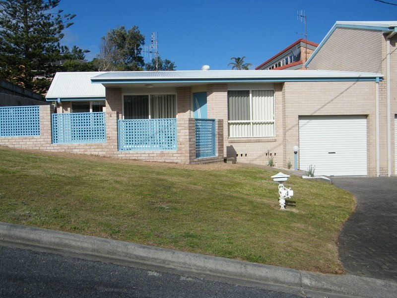 4 Pacific Street, Forster NSW 2428