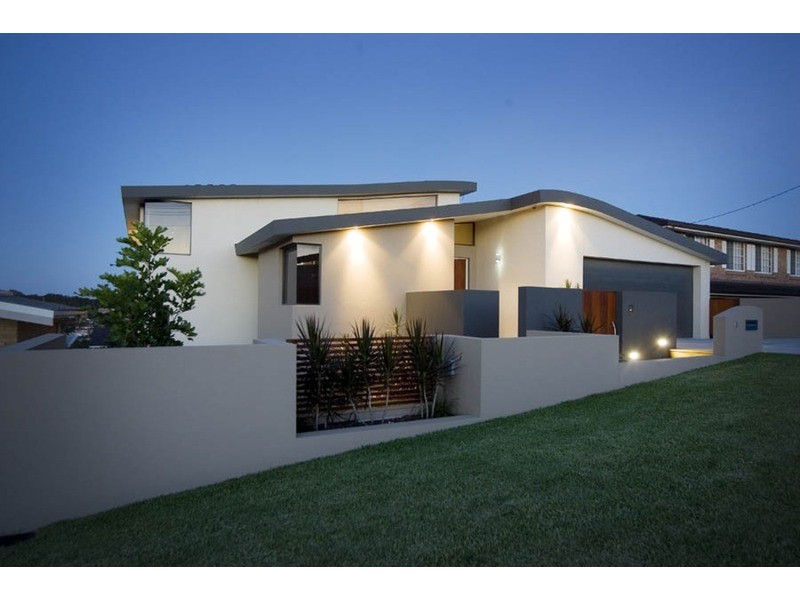 9 Churchill Road, Forster NSW 2428