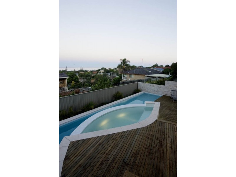 9 Churchill Road, Forster NSW 2428