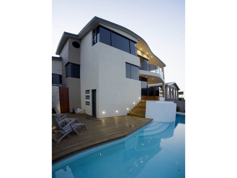 9 Churchill Road, Forster NSW 2428