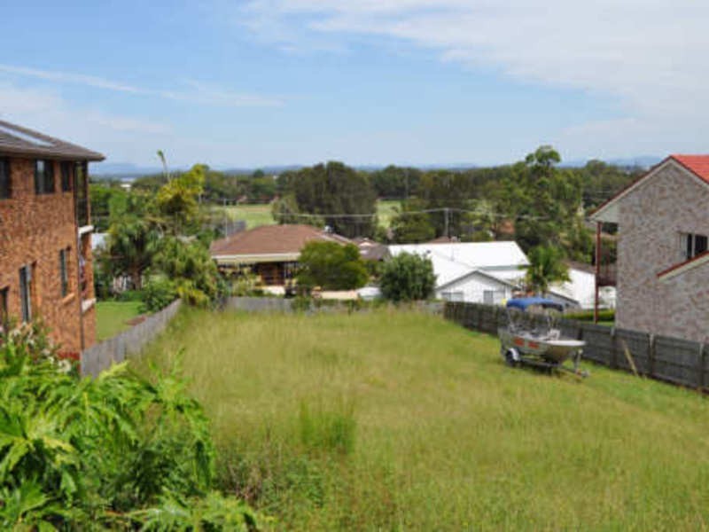 39 Divide Street, Forster NSW 2428