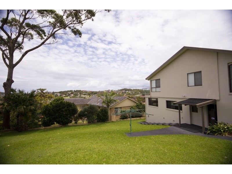 25 Lake Vista Crescent, Forster NSW 2428