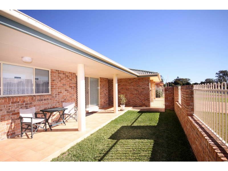 1/16 Bright Street, Forster NSW 2428