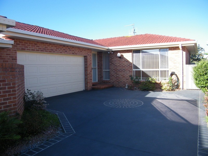 2/39 Pacific Parade, Tuncurry NSW 2428