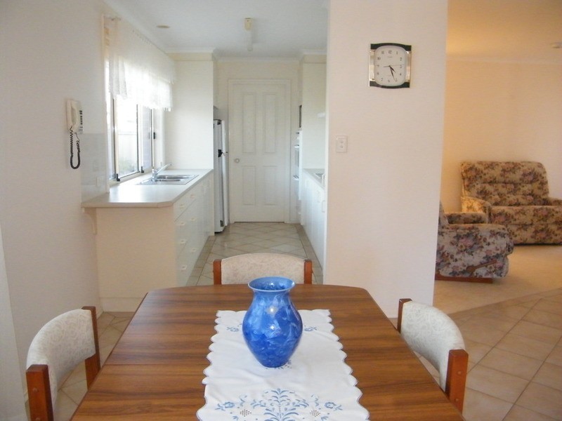 2/39 Pacific Parade, Tuncurry NSW 2428