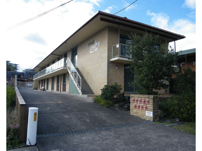8/5 Lake Street, Forster NSW 2428