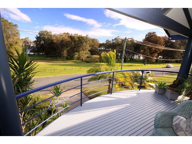 54 Pipers Bay Drive, Forster NSW 2428