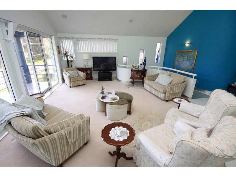 54 Pipers Bay Drive, Forster NSW 2428