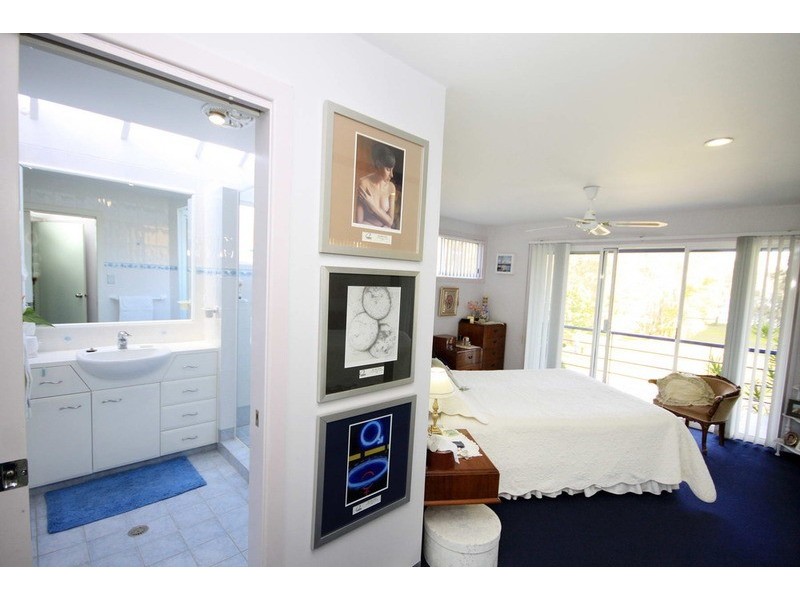 54 Pipers Bay Drive, Forster NSW 2428