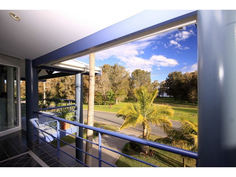 54 Pipers Bay Drive, Forster NSW 2428