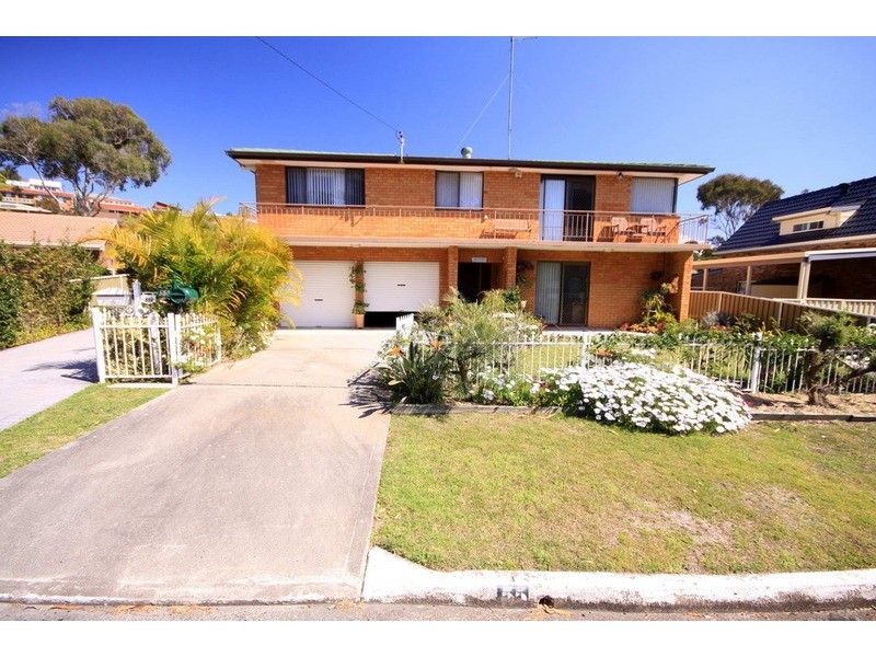 55 Daphne Street, Forster NSW 2428