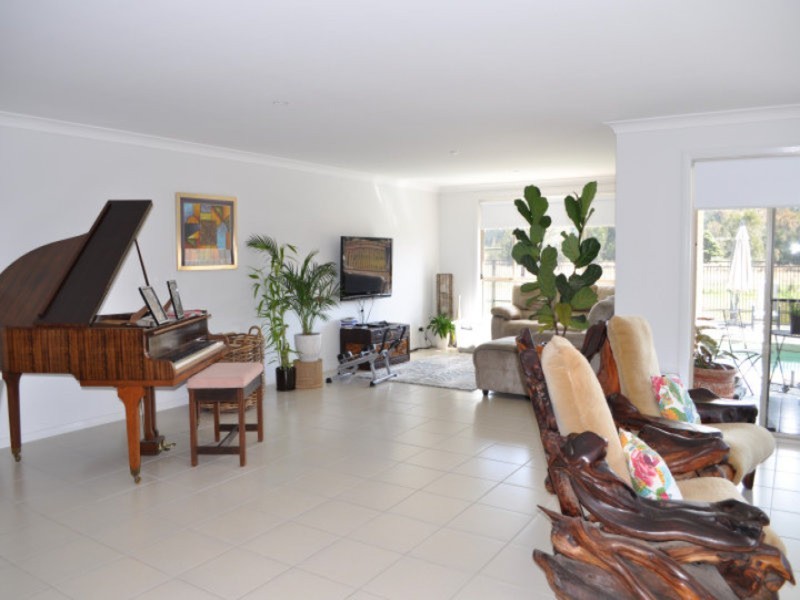 43 Wamara Crescent, Forster NSW 2428