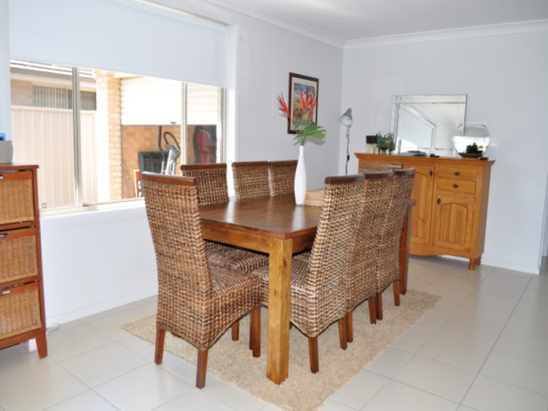 43 Wamara Crescent, Forster NSW 2428