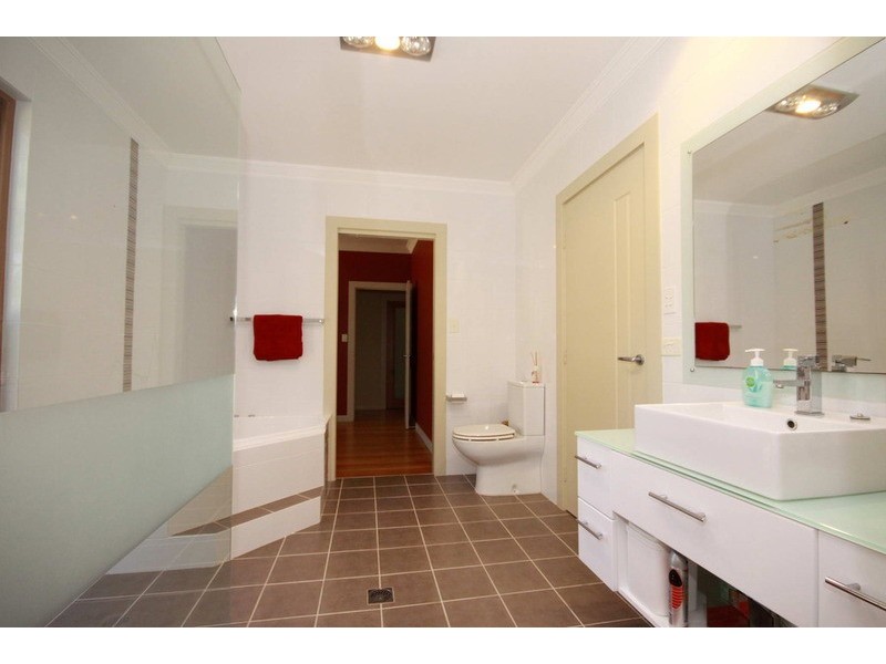 15 Fleeting Place, Tuncurry NSW 2428