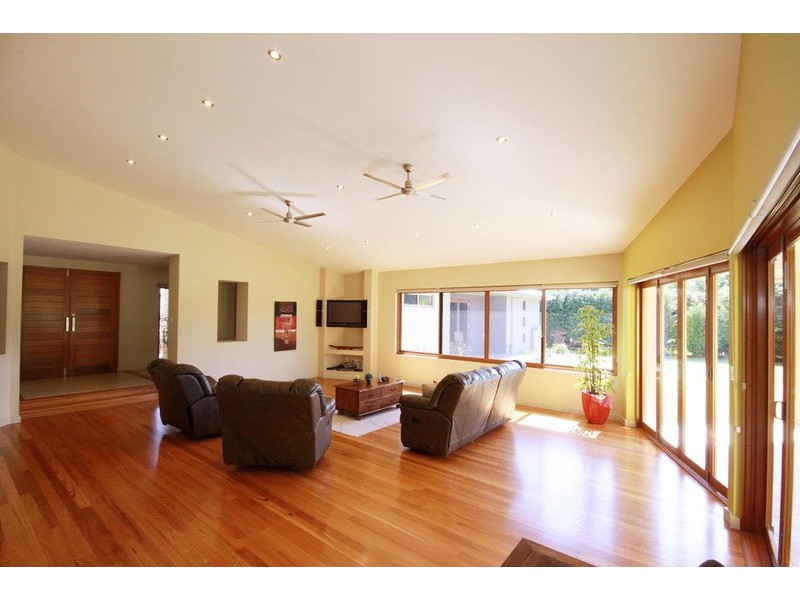 15 Fleeting Place, Tuncurry NSW 2428