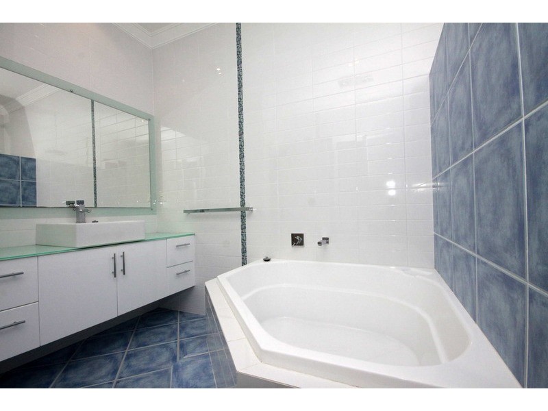 15 Fleeting Place, Tuncurry NSW 2428