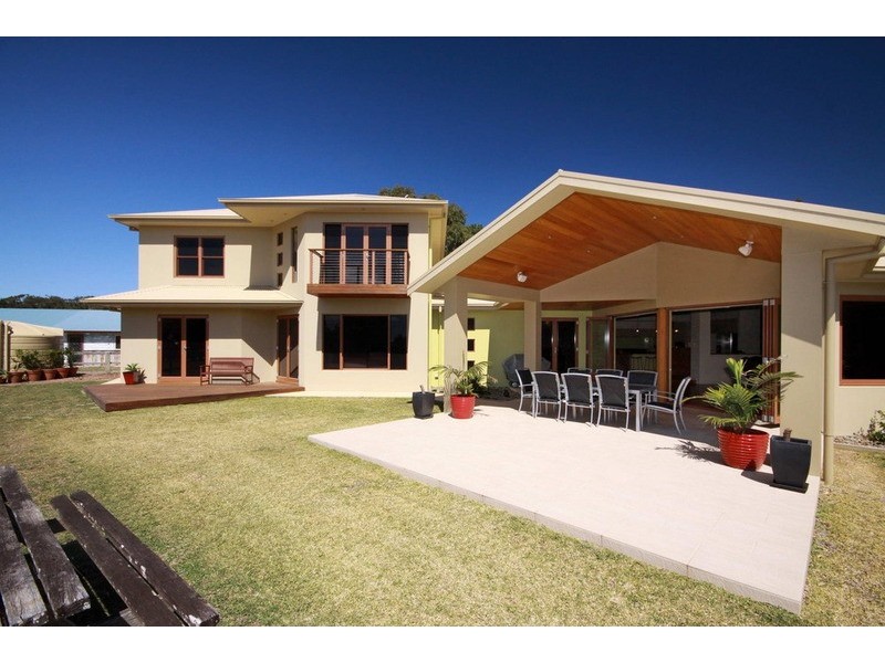 15 Fleeting Place, Tuncurry NSW 2428