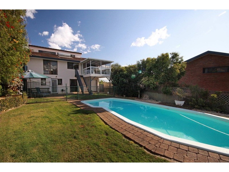 4 Bundacree Place, Forster NSW 2428