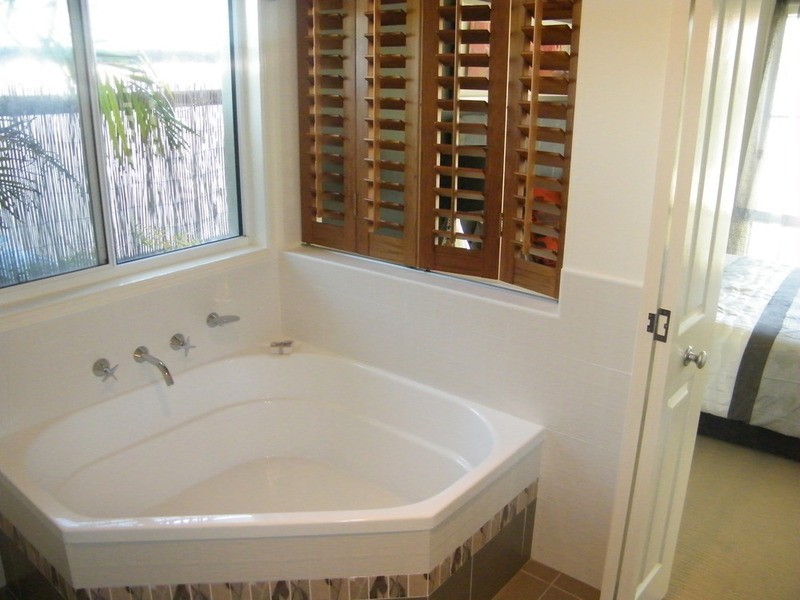 2 Fig Tree Court, Forster NSW 2428