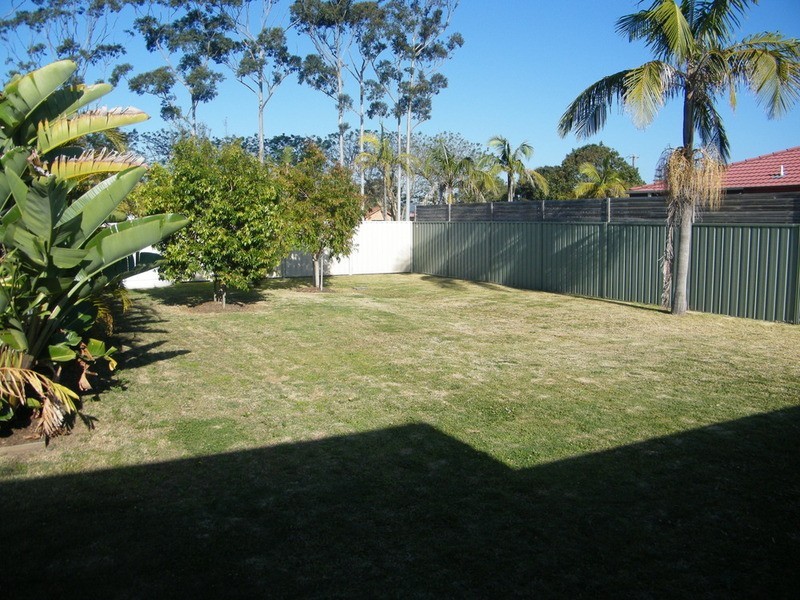 2 Fig Tree Court, Forster NSW 2428